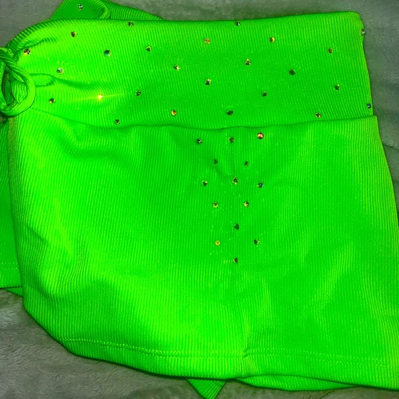 Neon Green Cheer/Dance Tryout Outfit - Picture 2 of 4
